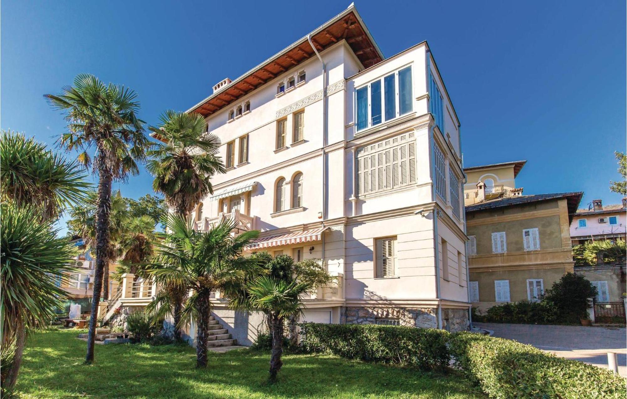 Stunning Apartment In Lovran With Kitchen Εξωτερικό φωτογραφία